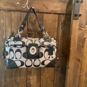 Vintage Coach Peyton Signature Handbag Blk and Gray with teal satin lining